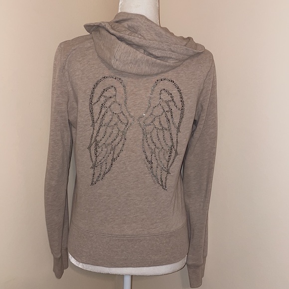 Victoria’s every fashion show angle wing hoodie - Picture 12 of 15